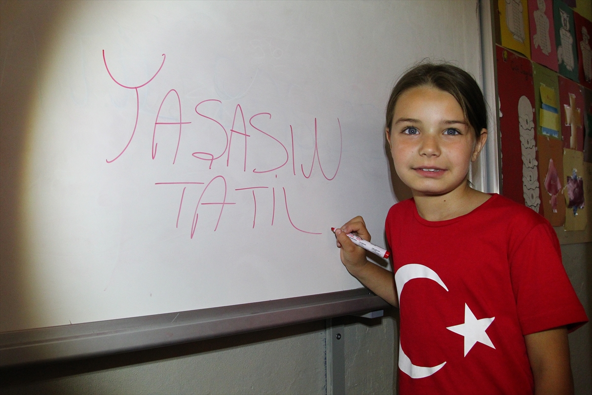 Öğrenciler için tatil zamanı 1 karne 1