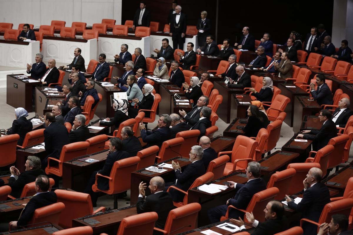Hangi partide kaç fezleke var? 1 tbmm akp