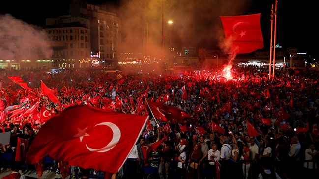 taksim demokrasi