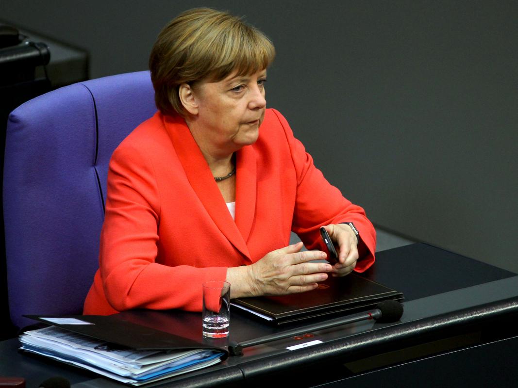 Merkel'in yeni umudu Afrika! 1 merkel meclis