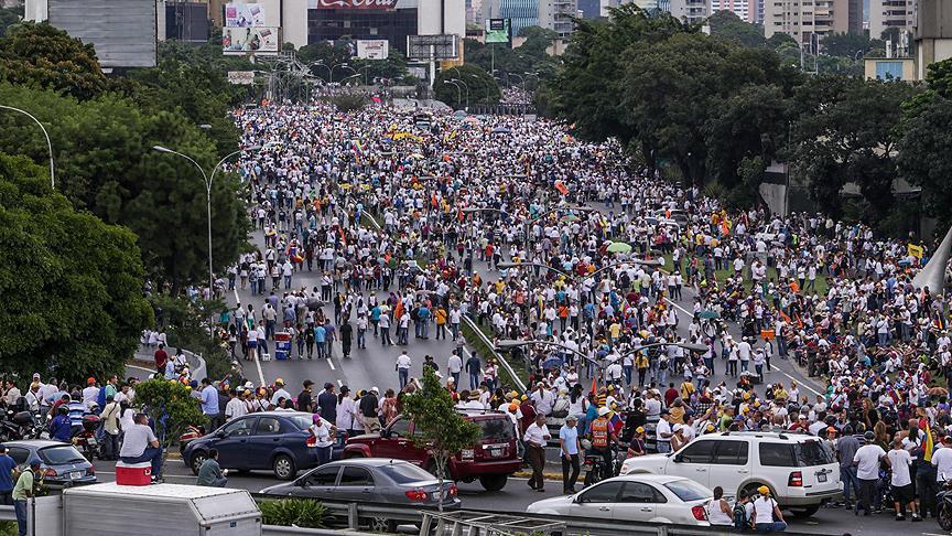 venezuela muhalefet miting