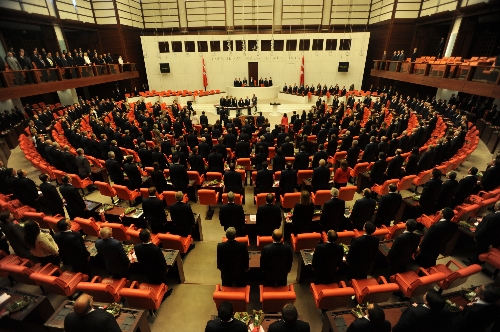 KİT Komisyonunda hediye krizi! CHP ve MHP'liler iade etti 1 tbmm genel kurul 2011