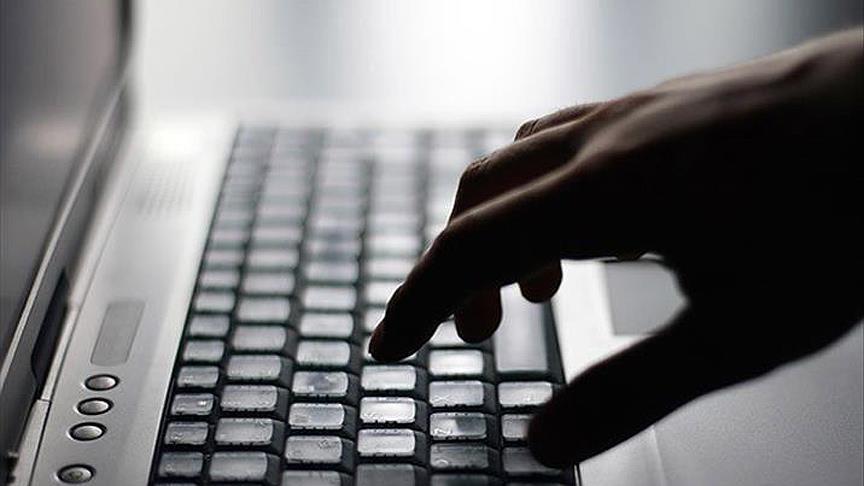 Sosyal medya operasyonunda 9 kişi serbest, 4 kişi tutuklandı 1 klavye 2384291