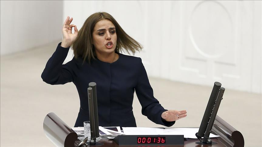 Son Dakika: HDP'li milletvekili gözaltında 1 ayse acar basaran
