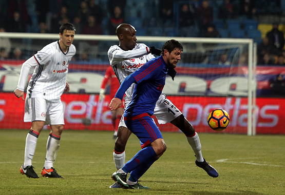 Lider Karabük Deplasmanında Yara Aldı