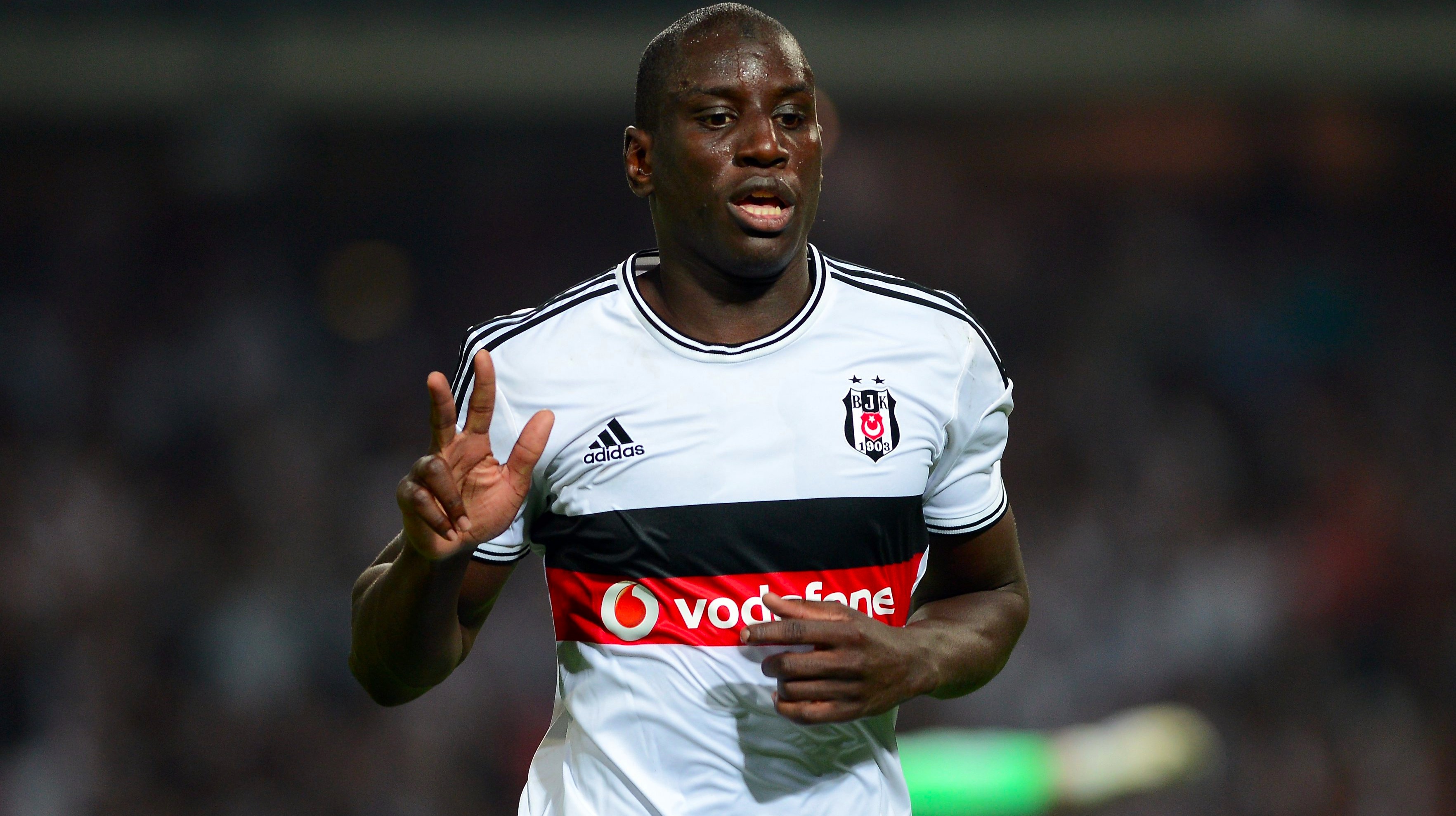 Beşiktaş Gün Sayıyor! Demba Ba Ne Zaman Sahada Olacak? 1 Beşiktaş Gün Sayıyor! Demba Ba Ne Zaman Sahada Olacak?