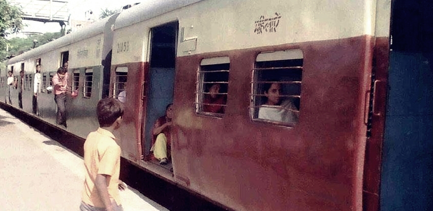 hindistan tren 1902471