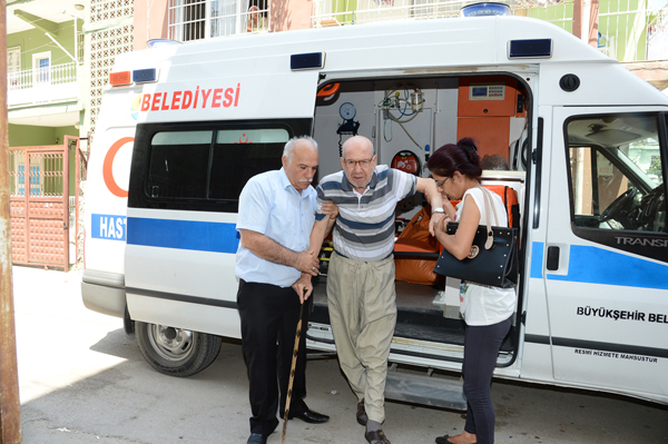 Sağlık Bakanlığı 25 Bin Hastayı Sandığa Taşıdı 1 Sağlık Bakanlığı Referandum Hizmeti