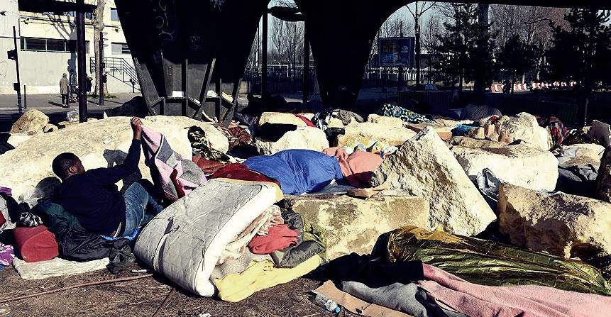 Paris'te sığınmacılara operasyon 1 paris siginmacilar 129471