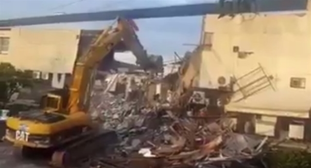 Son Dakika: İBB Reina'yı yıktı 1 reina yikildi