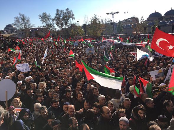Cuma sonrası Fatih Camii’nde Kudüs protestosu 1 fatih cimi kudus protesto