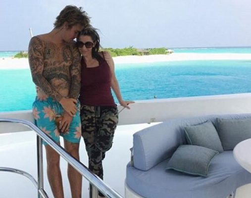 Justin Bieber annesiyle birlikte Maldivler'de 1 Justin Bieber maldivler