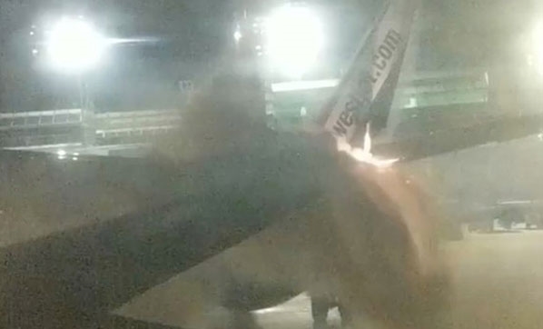 Kanada'da uçaklar havalimanında çarpıştı! 1 havalimaninda ucaklar carpisti