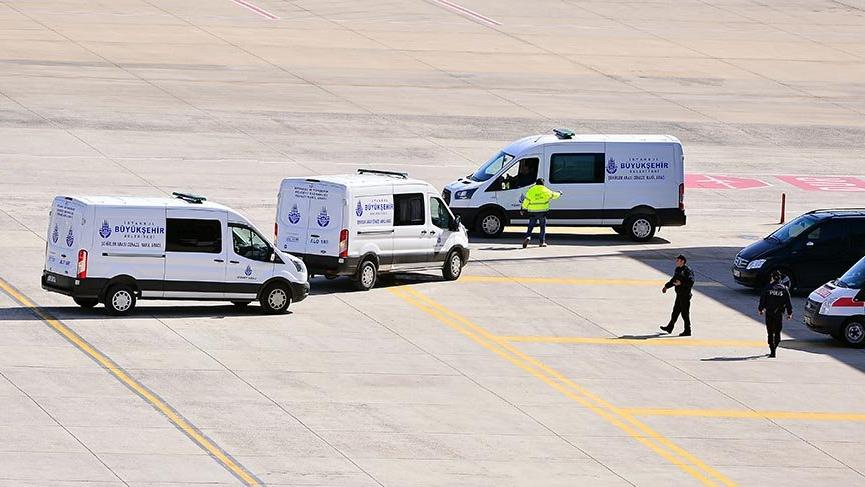 Cenazeleri getiren pilota kizini sordu