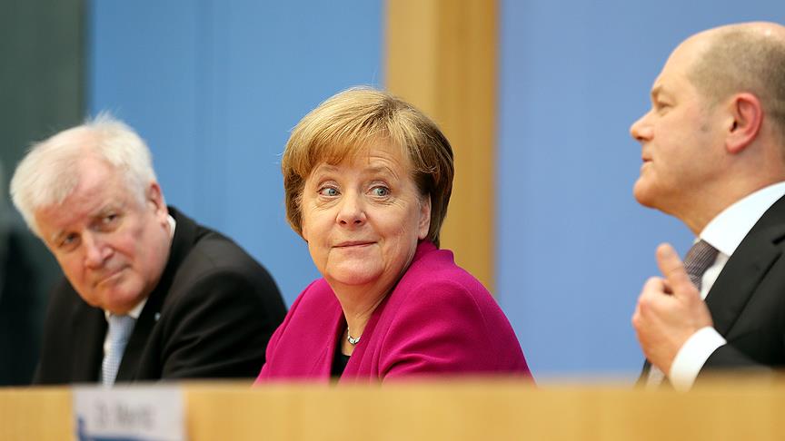 Angela Merkel yeniden başbakan seçildi