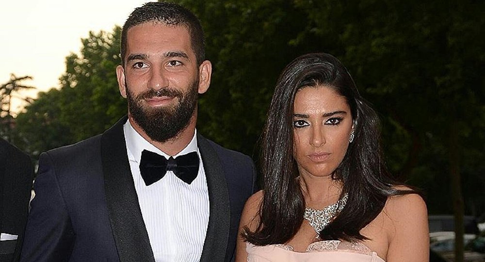 Gazeteciye "kafanı gözünü kırarım" diyen "Adam gibi adam Arda Turan" saygı bekliyor! 1 arda turan asli
