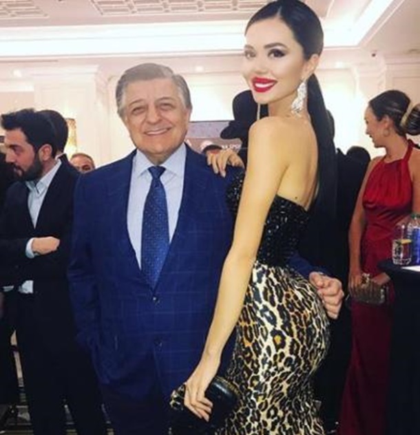 O Beni Bir Genelevde Piyanist Sanıyor 1 Cansu Taşkın’dan Futbol Dünyasına İlişkin Açıklamalar! Ronaldo, Yılmaz Vural ve Daha Niceleri