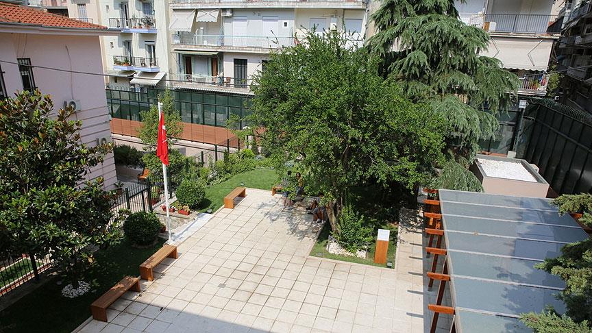 Selanik’te bulunan Atatürk Evi’ndeki asırlık nar ağacı korumaya alındı