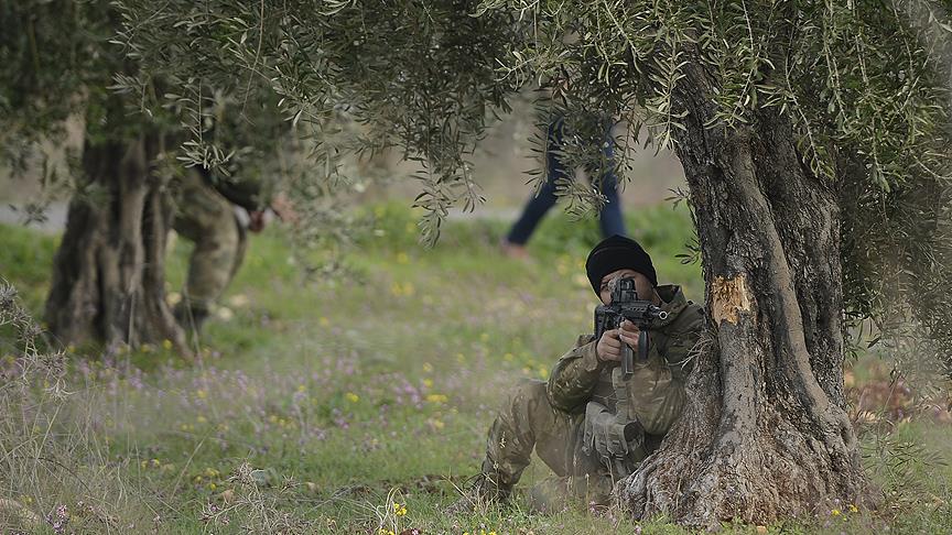 TSK ve ÖSO’nun ilerleyişi sürüyor! Hacı Halil köyü teröristlerden temizlendi