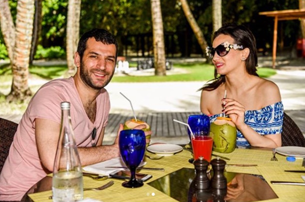 Murat Yıldırım ve eşi Imane Elbani Maldivler tatilinde