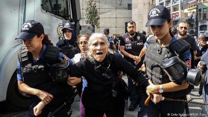 Bakan Soylu'dan 'Cumartesi Anneleri' açıklaması 1 cumartesi anneleri eylem