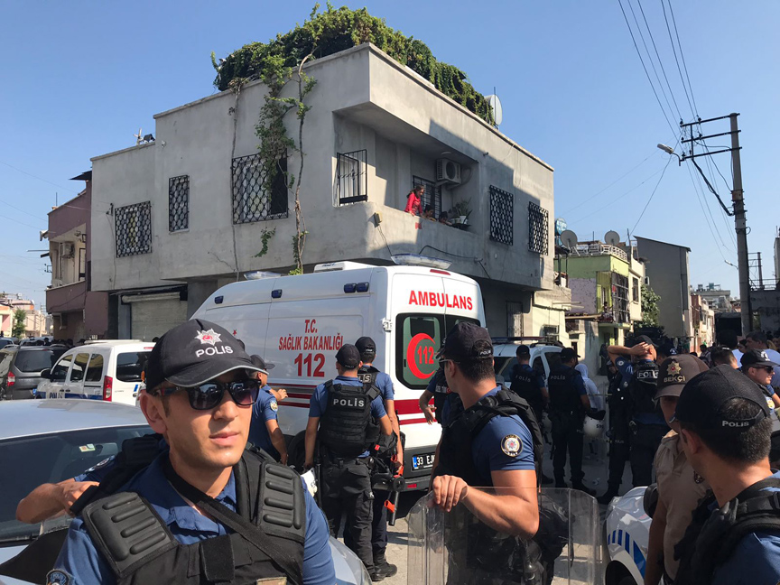 Mersin'de bir evde 5 kişi ölü bulundu 1 mersin haberleri