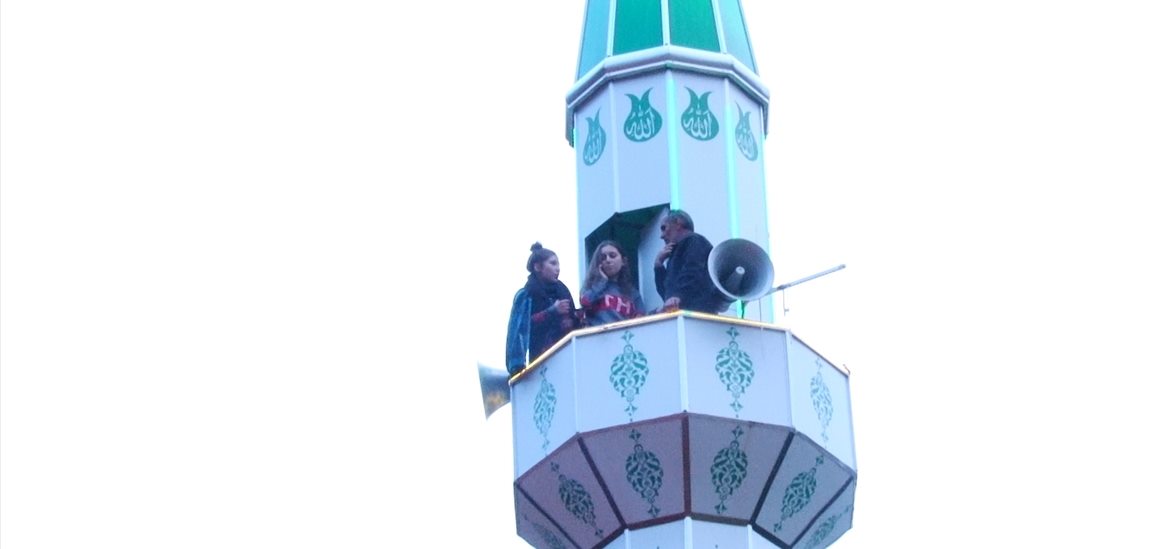 Minareye çıkabilmek için sıra bekliyorlar! 1 sakarya ilmiye minare cep telefonu