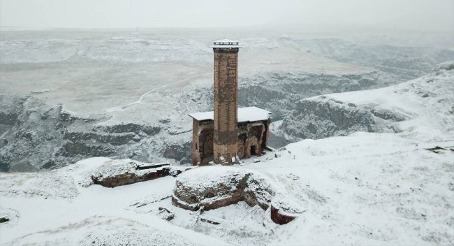Ani harabeleri karlar altında bir başka güzel (Foto Galeri) 9 ani harabeleri 5
