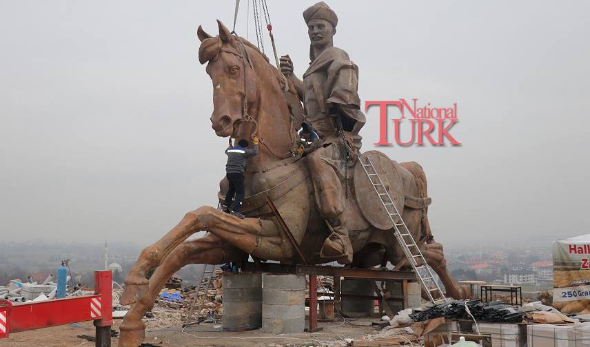 AKP'li belediyenin 70 metrelik heykeli geldi 1 koroglu heykeli