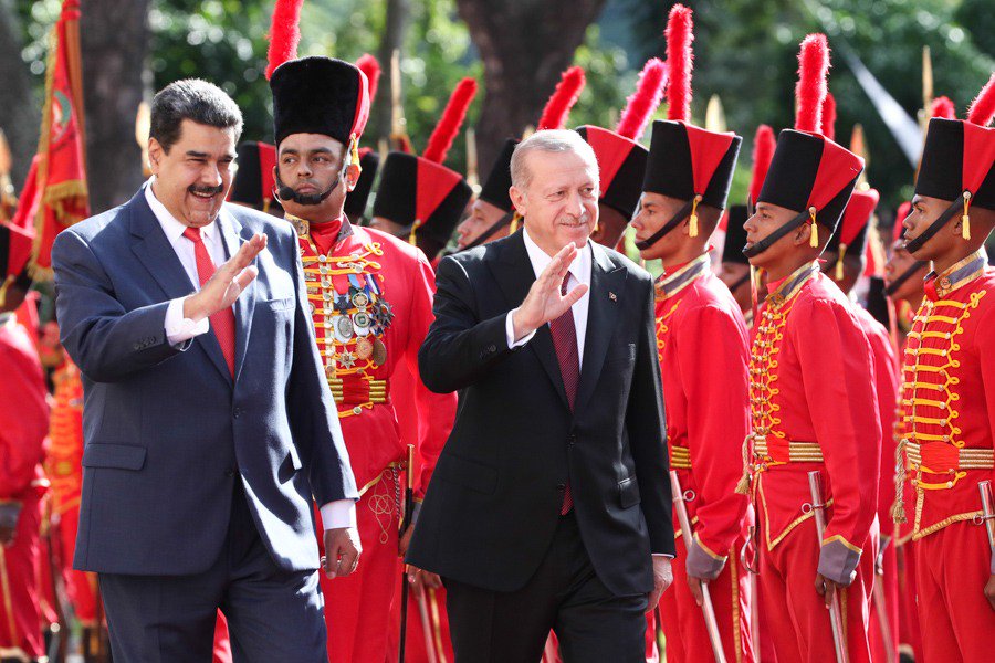 Maduro: Beni Türkiye'ye komutan Hugo Chavez gönderdi 3 maduro erdogan