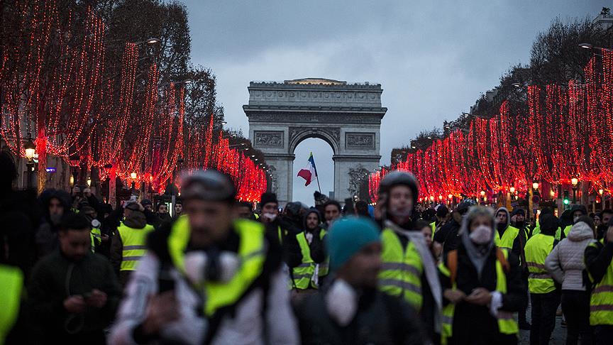 Sarı Yelekliler tatmin olmadı, cumartesi yine eylem var 1 sari yelekliler macron