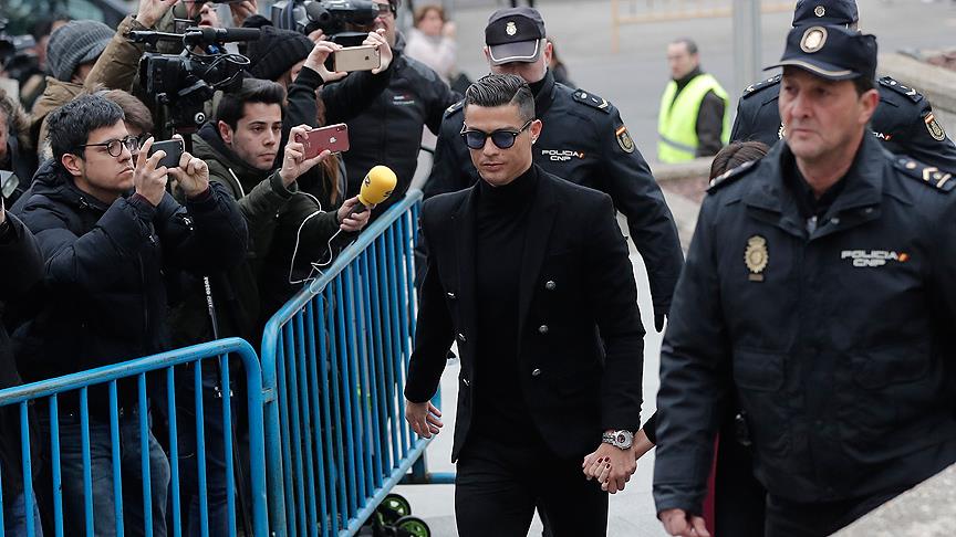 Son Dakika: Hapis yatmaktan 1 ayla kurtuldu! 1 ronaldo mahkeme 1894711