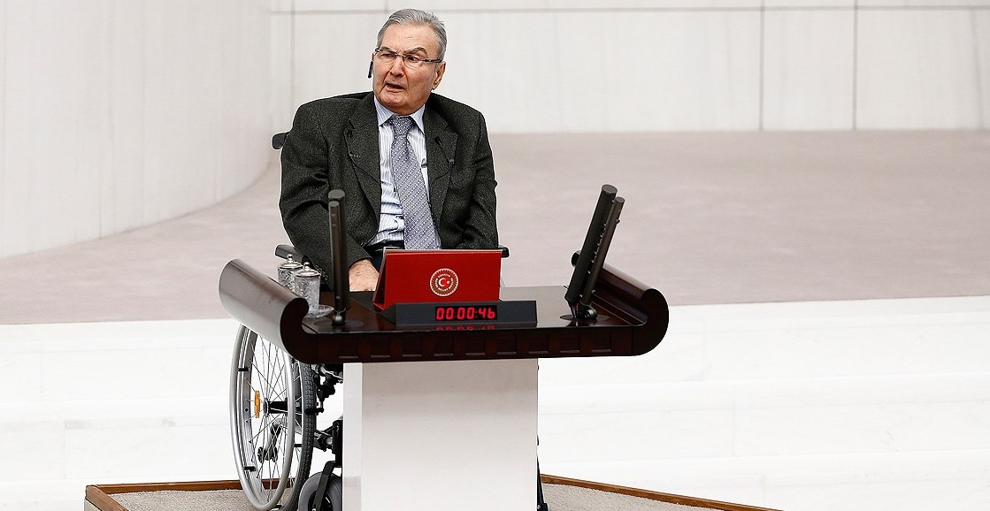 Deniz Baykal böyle yemin etti (Video) 1 deniz baykal yemin