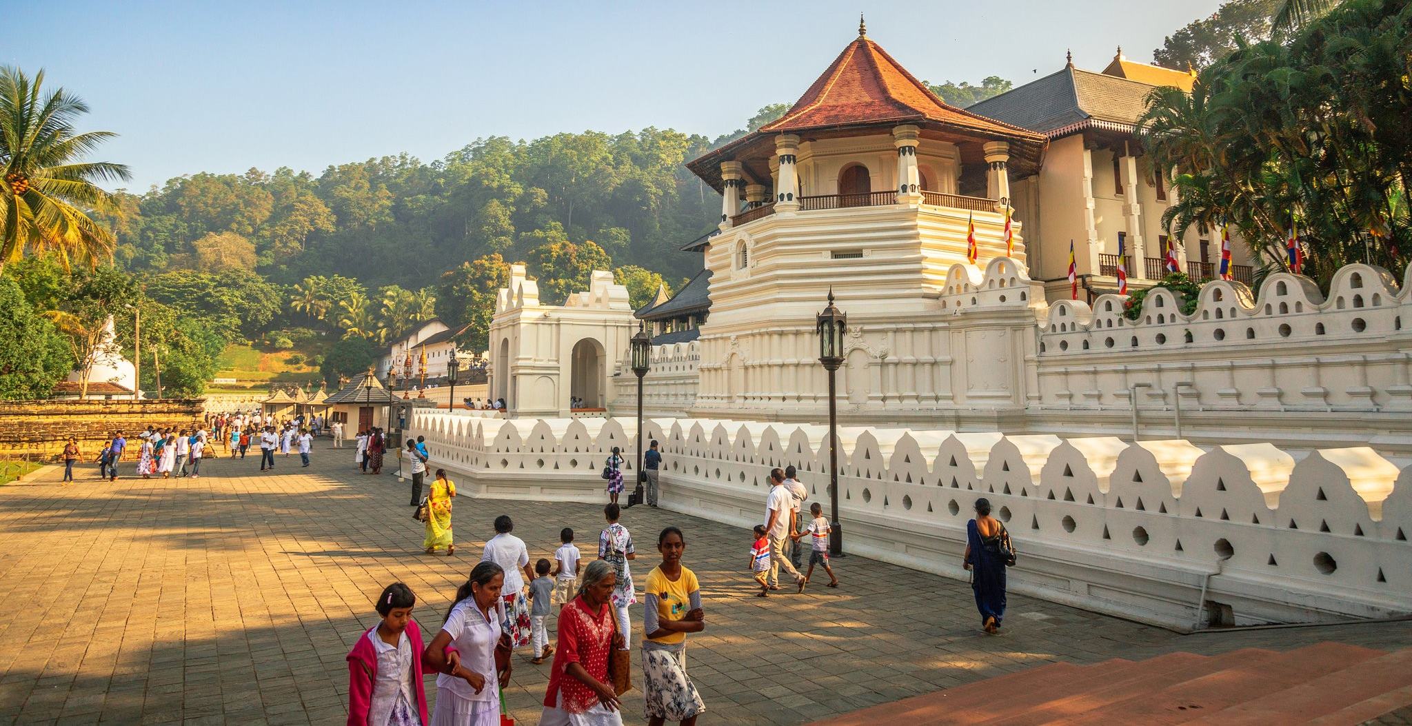 Kandy'den Ella'ya... Sri Lanka'da büyüleyici tren yolculuğu 4 Kutsal Diş Tapınağı – Sri Lanka