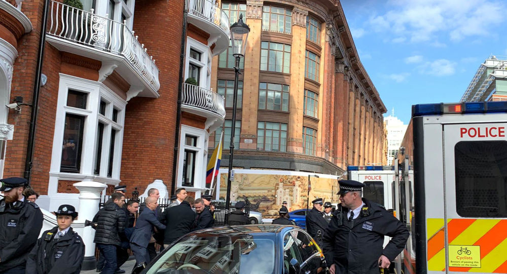 assange gozalti 832819191