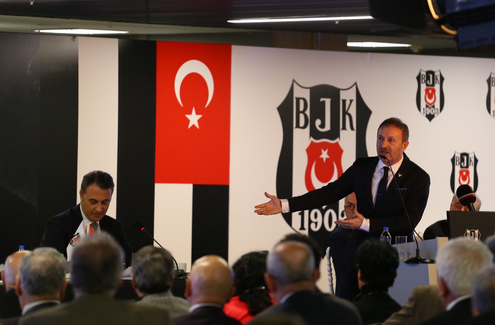Beşiktaş Başkan Adayı Hürser Tekinoktay'dan yeni teknik direktör açıklaması 1 b867a13a e992 405d af38 dc779afd5e18