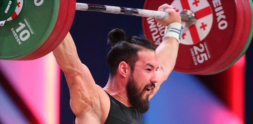 Halterde altın madalya sevinci 1 daniyar ismayilov