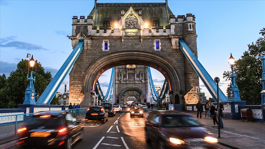 Havayı kirleten araçlar kent merkezine ücret vererek girebilecek! 1 londra trafik