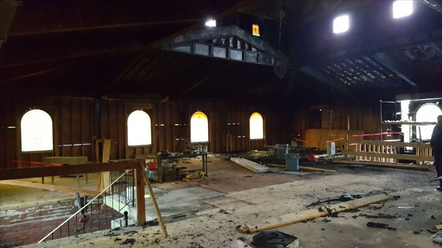 Kundaklanan camide hasar büyük 1 abd cami