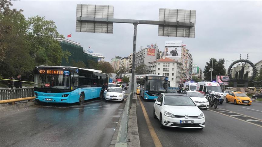 Başkentte otobüs kazası: 10 yaralı 1 ankara halk otobusu 1841471717
