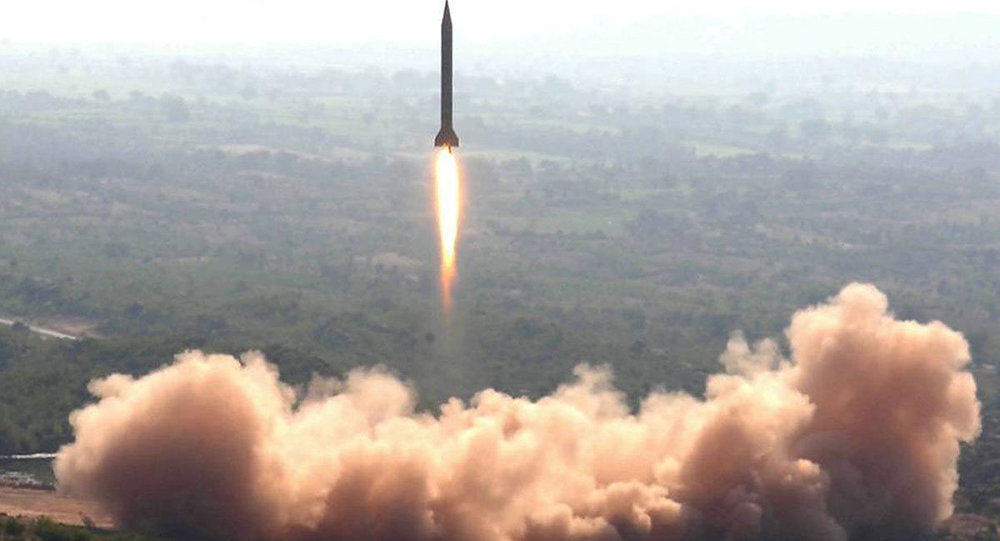 Pakistan'dan başarılı füze denemesi 1 fuze 1246111