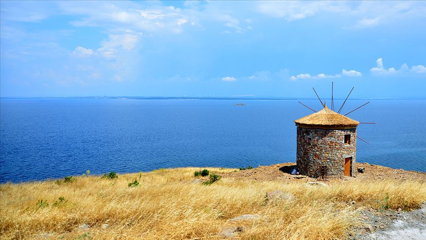 Bozcaada bin yıllık siluetine yeniden kavuşuyor 1 bozcaada degirmen