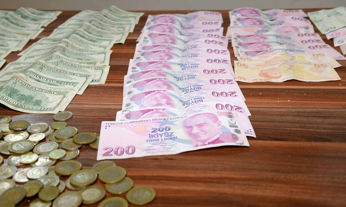Suriyeli dilencinin üzerinden servet çıktı! 1 20190717 2 37383684 46155144 Web