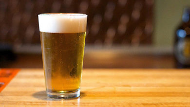 Alkollü içecek pazarı yüzde 30 küçüldü! Efes CEO'su: Vergi dairesi gibiyiz 14 bira