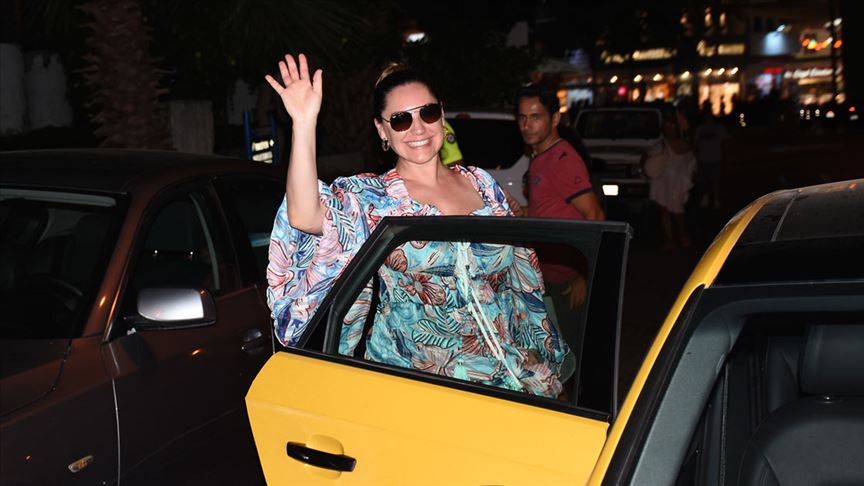 İngiliz oyuncu Kelly Brook Bodrum'da tatil yapıyor 1 kelly brook bodrum