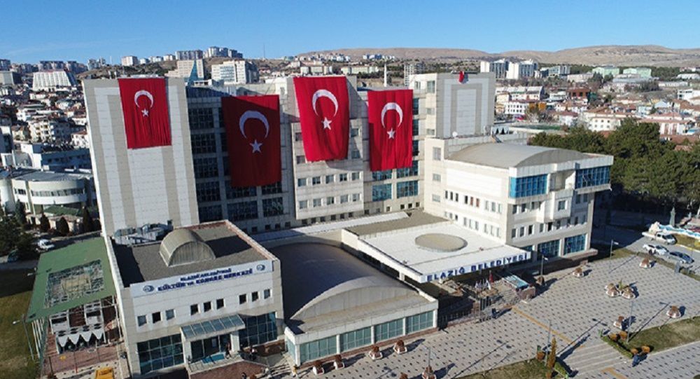 Borçlu belediyenin otobüsü bağlandı 1 elazig belediyesi 47911974