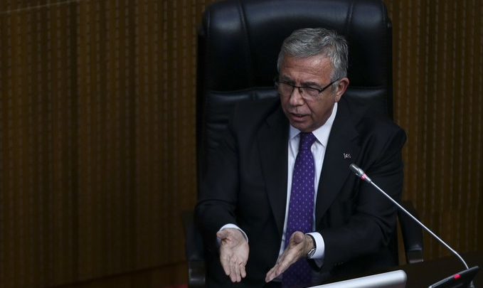 "Çalışanlardan biri kendine FETÖ uzmanı diye kart çıkarmış, işe gelmiyor" 6 mansur yavas 912288282