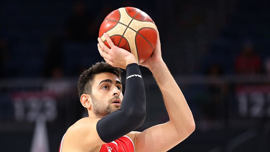 Furkan Korkmaz ile Cedi Osman karşı karşıya geldi, maç nefes kesti 1 furkan korkmaz 909090