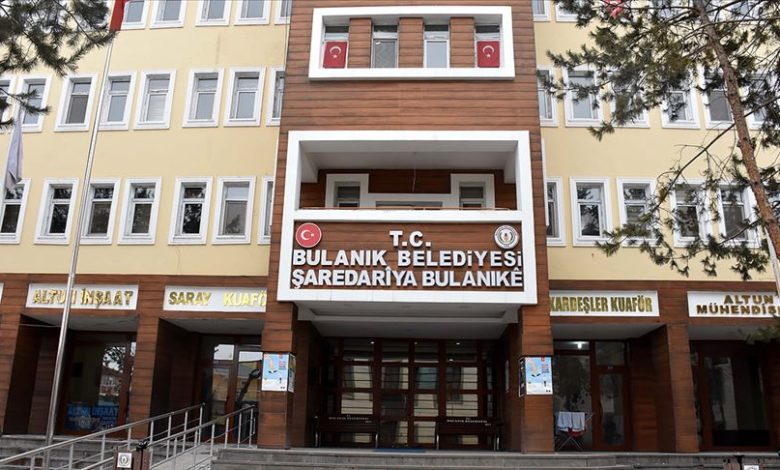 Urla dahil 4 belediye başkanı görevden alındı 2 bulanik belediyesi