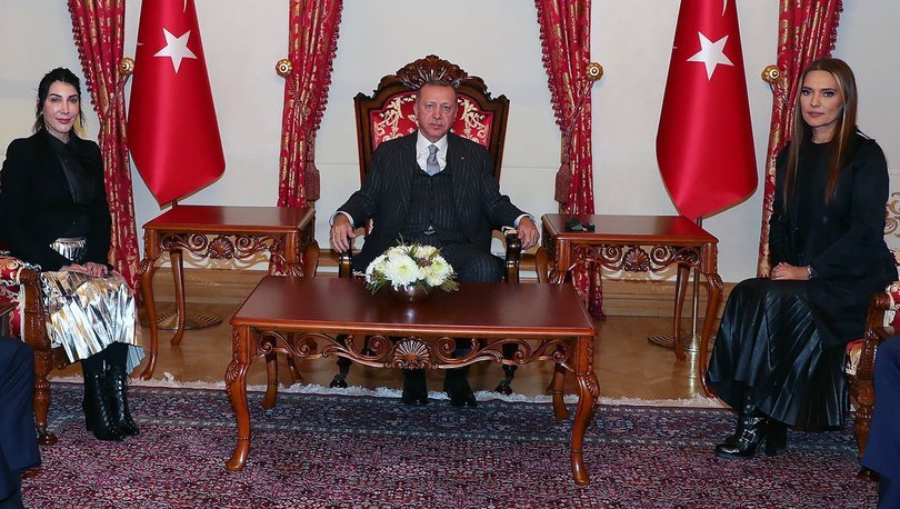 Görüşmedeki gündem maddelerinden biri: Demet Akalın'ın eşinin telefonundaki okey uygulaması 1 demet akalin erdogan
